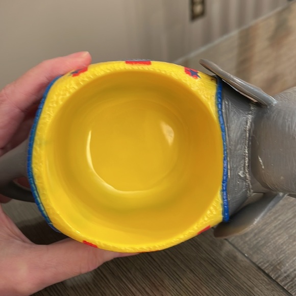 RINGLING BROS BARNUM CIRCUS THE GREATEST SHOW ON EARTH PLASTIC ELEPHANT CUP MUG - Picture 9 of 14